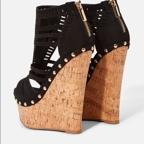 Brand New Platform Heel - Picture 2 of 4